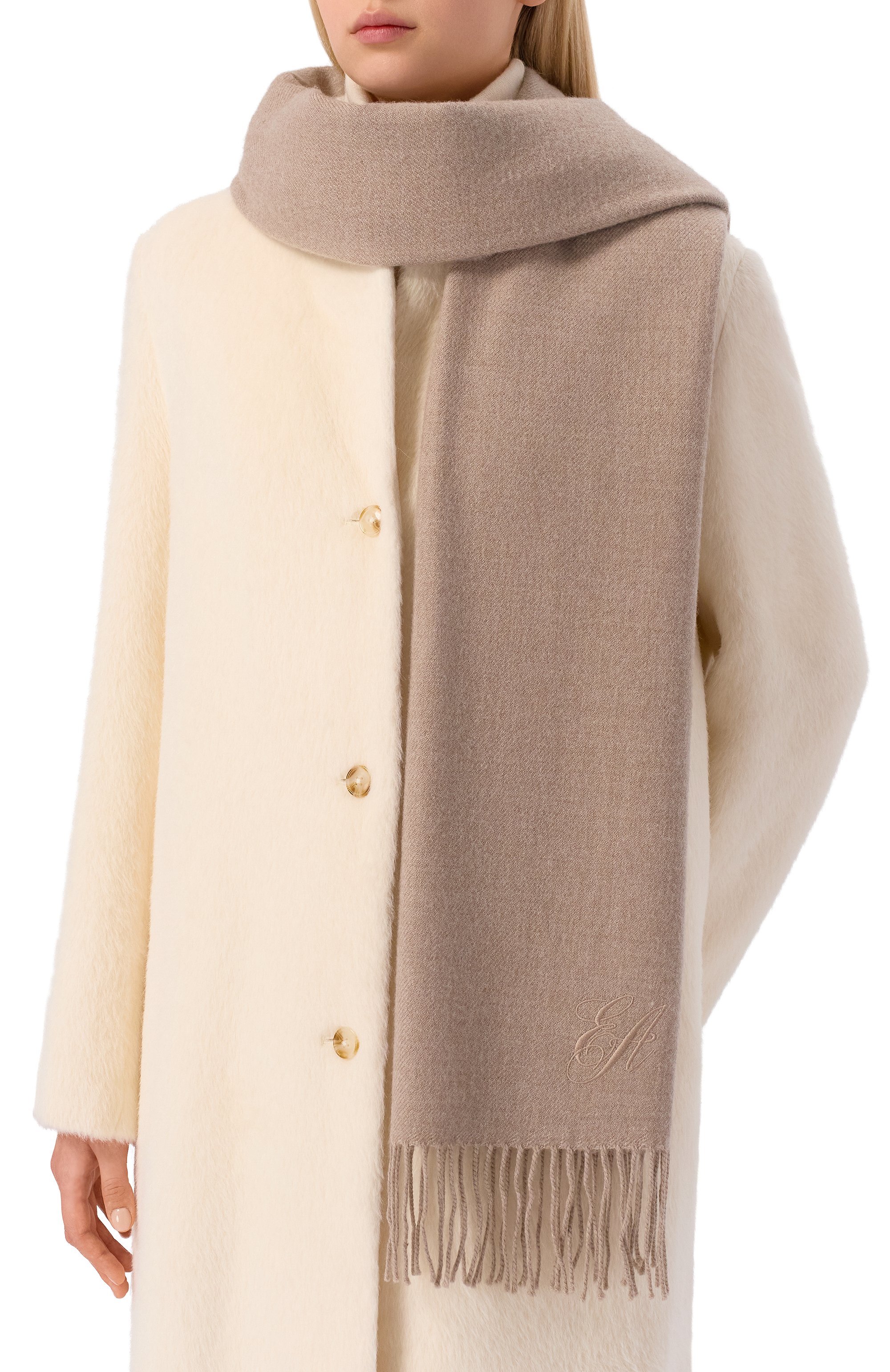 Шерстяной шарф EMPORIO ARMANI бежевого цвета по цене 31500 руб., арт. EW003165/AF20044, фото 2 Шерстяной шарф EMPORIO ARMANI, арт. EW003165/AF20044, фото 2