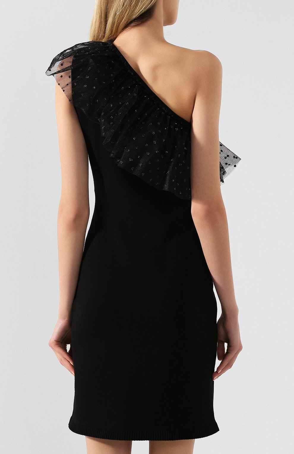 Платье REDVALENTINO черного цвета по цене 53350 руб., арт. TR3KDB42/4W7, фото 4 Платье REDVALENTINO, арт. TR3KDB42/4W7, фото 4