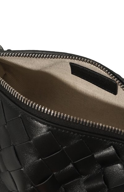 Сумка barrel mini BOTTEGA VENETA черного цвета по цене 293000 руб., арт. 777391/V2HL1, фото 5 Сумка barrel mini BOTTEGA VENETA, арт. 777391/V2HL1, фото 5