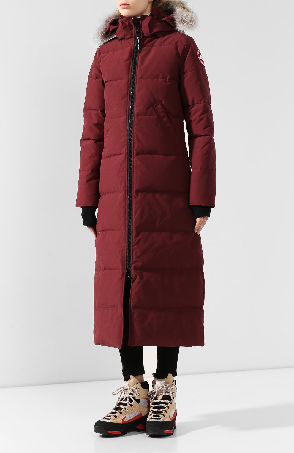 Пуховик mystique CANADA GOOSE бордового цвета по цене 151500 руб., арт. 3035L, фото 3 Пуховик mystique CANADA GOOSE, арт. 3035L, фото 3