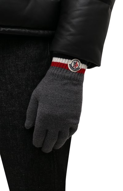 Шерстяные перчатки MONCLER темно-серого цвета по цене 14950 руб., арт. G2-091-3A000-04-A9575, фото 2 Шерстяные перчатки MONCLER, арт. G2-091-3A000-04-A9575, фото 2