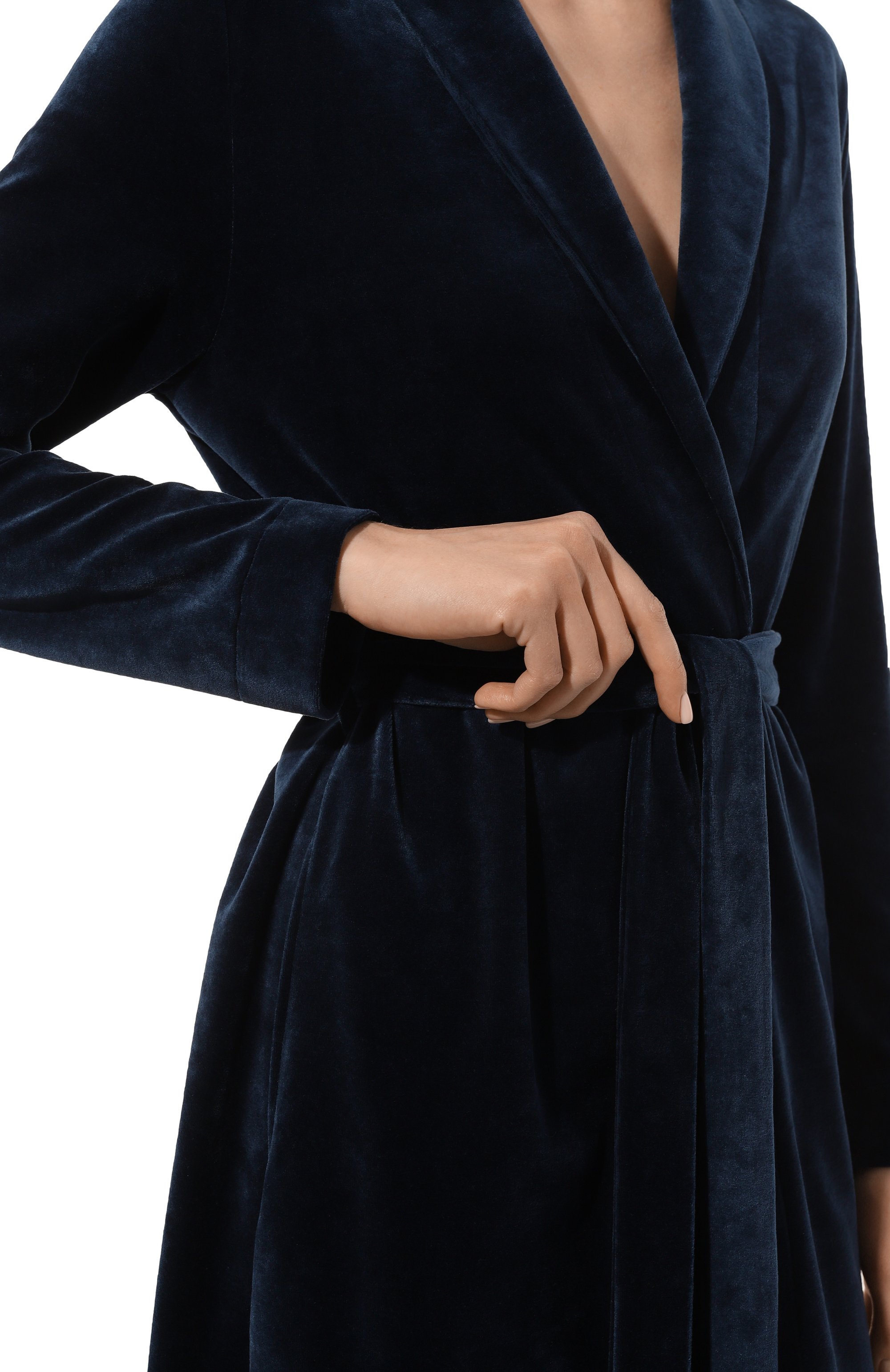 Бархатный халат HANRO синего цвета по цене 44740 руб., арт. 078859, фото 5 Бархатный халат HANRO, арт. 078859, фото 5