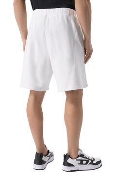 Мужские хлопковые шорты DSQUARED2 белого цвета, арт. S74MU0894/S25539 | Фото 4 (Материал внешний: Хлопок; Длина Шорты М: До колена; Стили: Кэжуэл; Принт: Без принта; Случай: Повседневный)