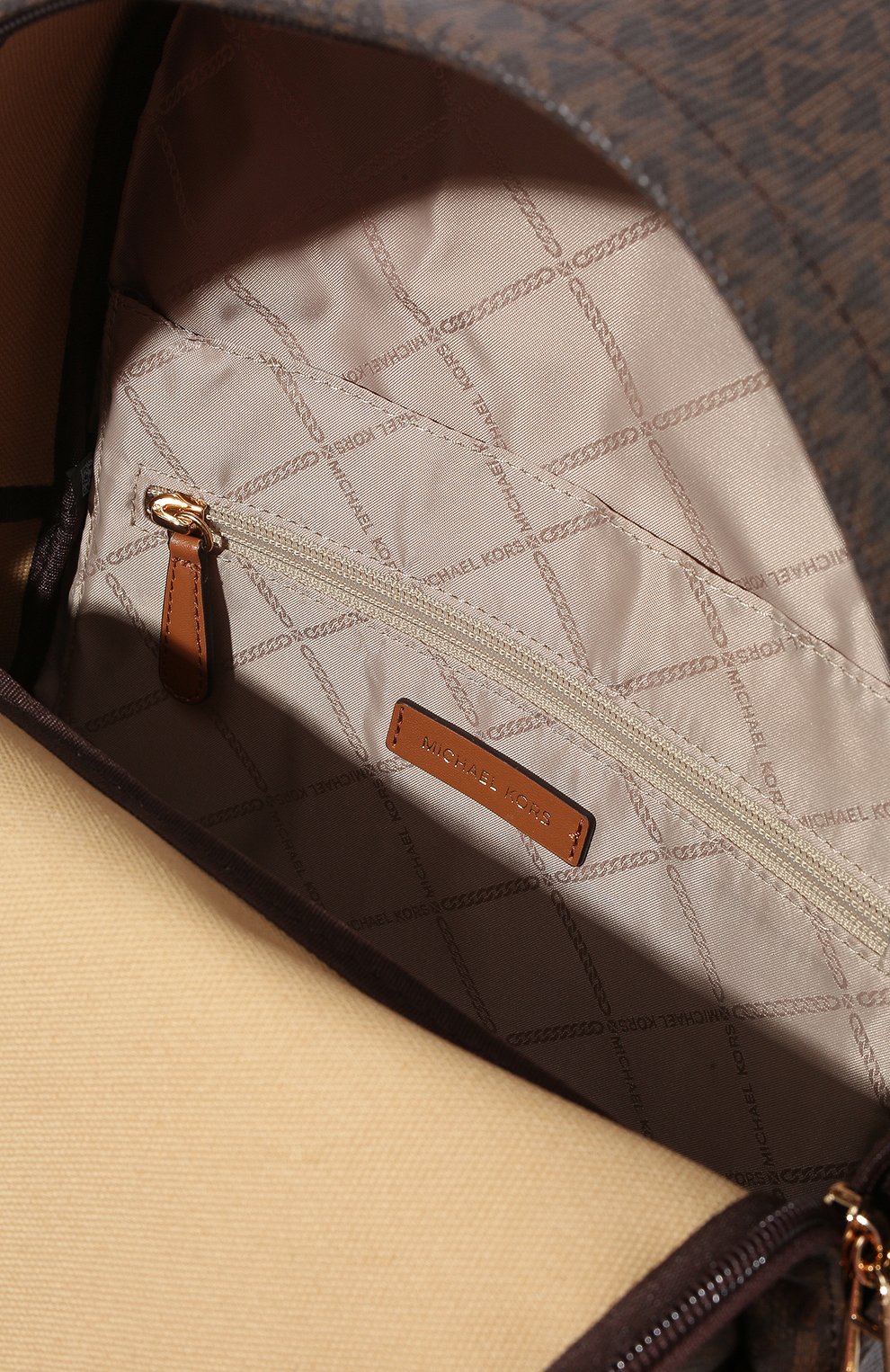 Рюкзак slater medium MICHAEL MICHAEL KORS темно-коричневого цвета по цене 33500 руб., арт. 30T0G04B6B, фото 5 Рюкзак slater medium MICHAEL MICHAEL KORS, арт. 30T0G04B6B, фото 5