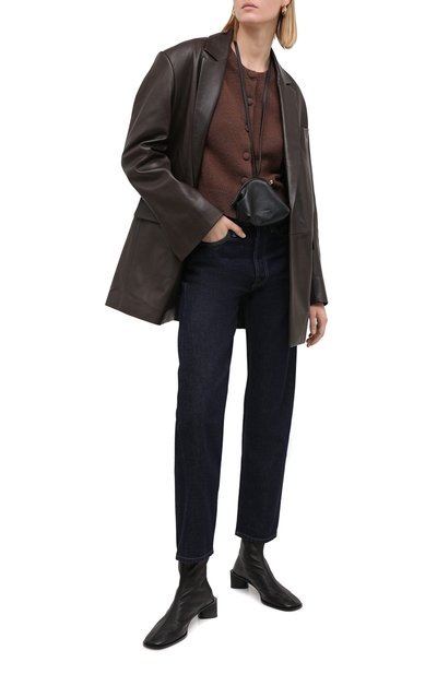 Джинсы ACNE STUDIOS темно-синего цвета по цене 13650 руб., арт. C00013/W, фото 2 Джинсы ACNE STUDIOS, арт. C00013/W, фото 2