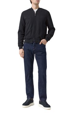 Мужские кеды из нубука EMPORIO ARMANI темно-синего цвета, арт. X4X264/XF570 | Фото 2 (Драгоценные камни: Проставлено; Материал сплава: Проставлено; Подошва: Массивная; Материал внутренний: Натуральная кожа; Материал утеплителя: Без утеплителя; Стили: Классический; Материал внешний: Натуральная кожа; Кросс-КТ: Низкие)