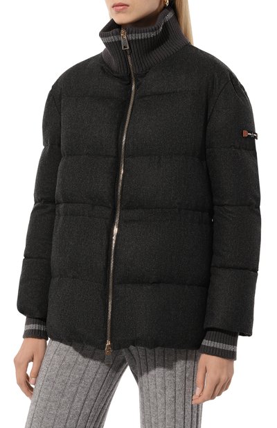 Пуховик LORENA ANTONIAZZI темно-серого цвета по цене 186500 руб., арт. A2403PI15B/4439, фото 3 Пуховик LORENA ANTONIAZZI, арт. A2403PI15B/4439, фото 3