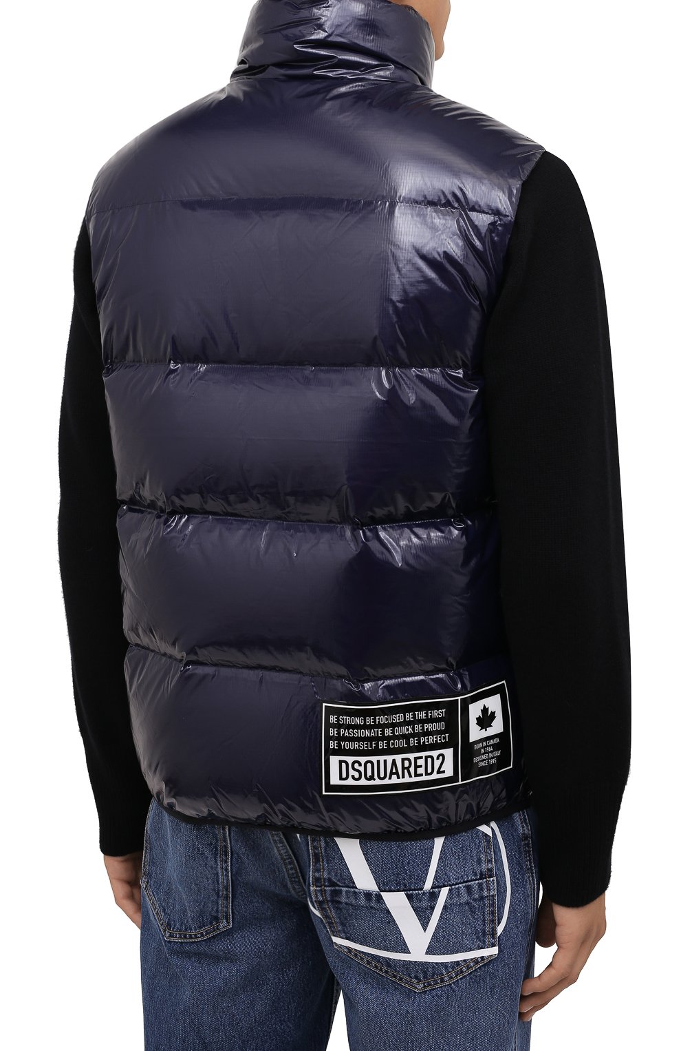 Пуховый жилет DSQUARED2 синего цвета по цене 67050 руб., арт. S74FB0278/S54056, фото 4 Пуховый жилет DSQUARED2, арт. S74FB0278/S54056, фото 4