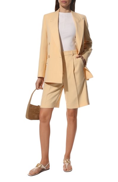 Кожаные сандалии vlogo signature VALENTINO кремового цвета по цене 62650 руб., арт. XW2S0EA7/RZR, фото 2 Кожаные сандалии vlogo signature VALENTINO, арт. XW2S0EA7/RZR, фото 2