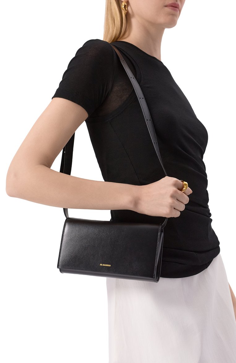 Женская сумка all-day JIL SANDER черного цвета, арт. J07ZH0012/P4840 | Фото 2 (Размер: mini; Материал: Натуральная кожа; Ремень/цепочка: На ремешке; Сумки-технические: Сумки через плечо; Автоматизация ТО: Проставлено; Автоматизация состава: Проставлено)
