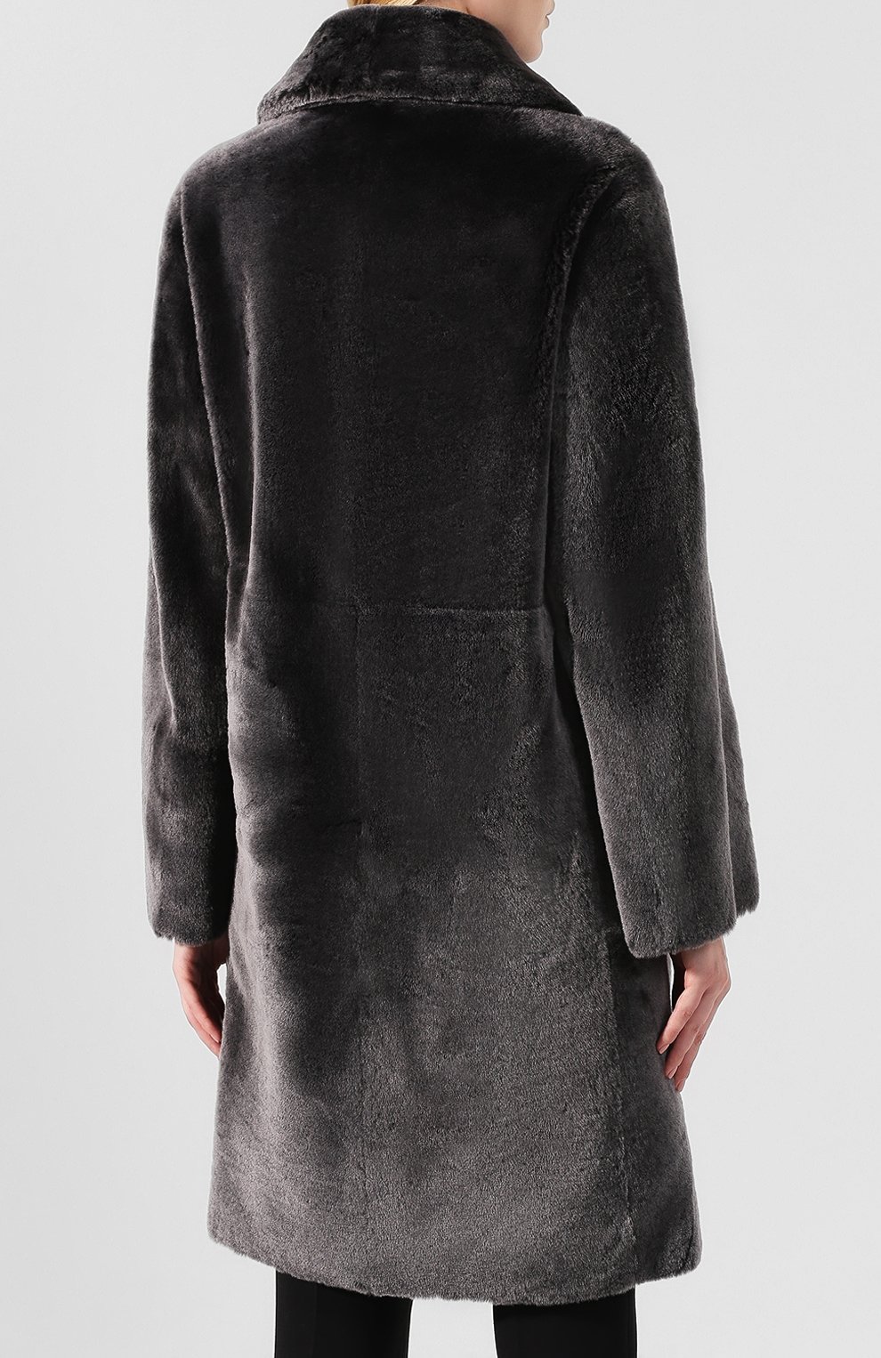 Двусторонняя дубленка EMPORIO ARMANI серого цвета по цене 444000 руб., арт. 4NL05P/42P23, фото 4 Двусторонняя дубленка EMPORIO ARMANI, арт. 4NL05P/42P23, фото 4