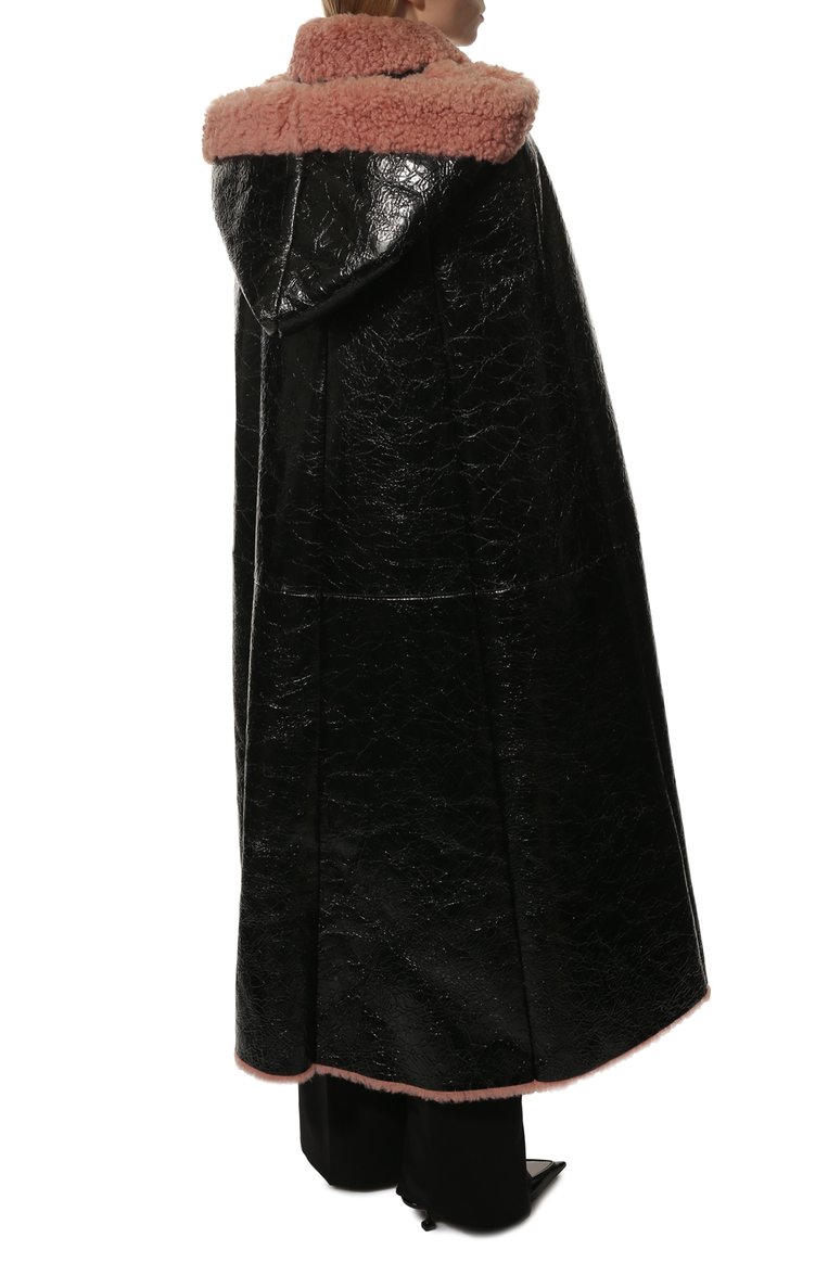 Женская кейп из овчины MIU MIU черного цвета, арт. MPS658-L2Q-F0C0V | Фото 4 (Длина (верхняя одежда): Длинные; Материал внешний: Натуральный мех; Женское Кросс-КТ: Мех; Нос: Не проставлено; Региональные ограничения белый список (Axapta Mercury): Не проставлено; Кросс-КТ: Куртка)
