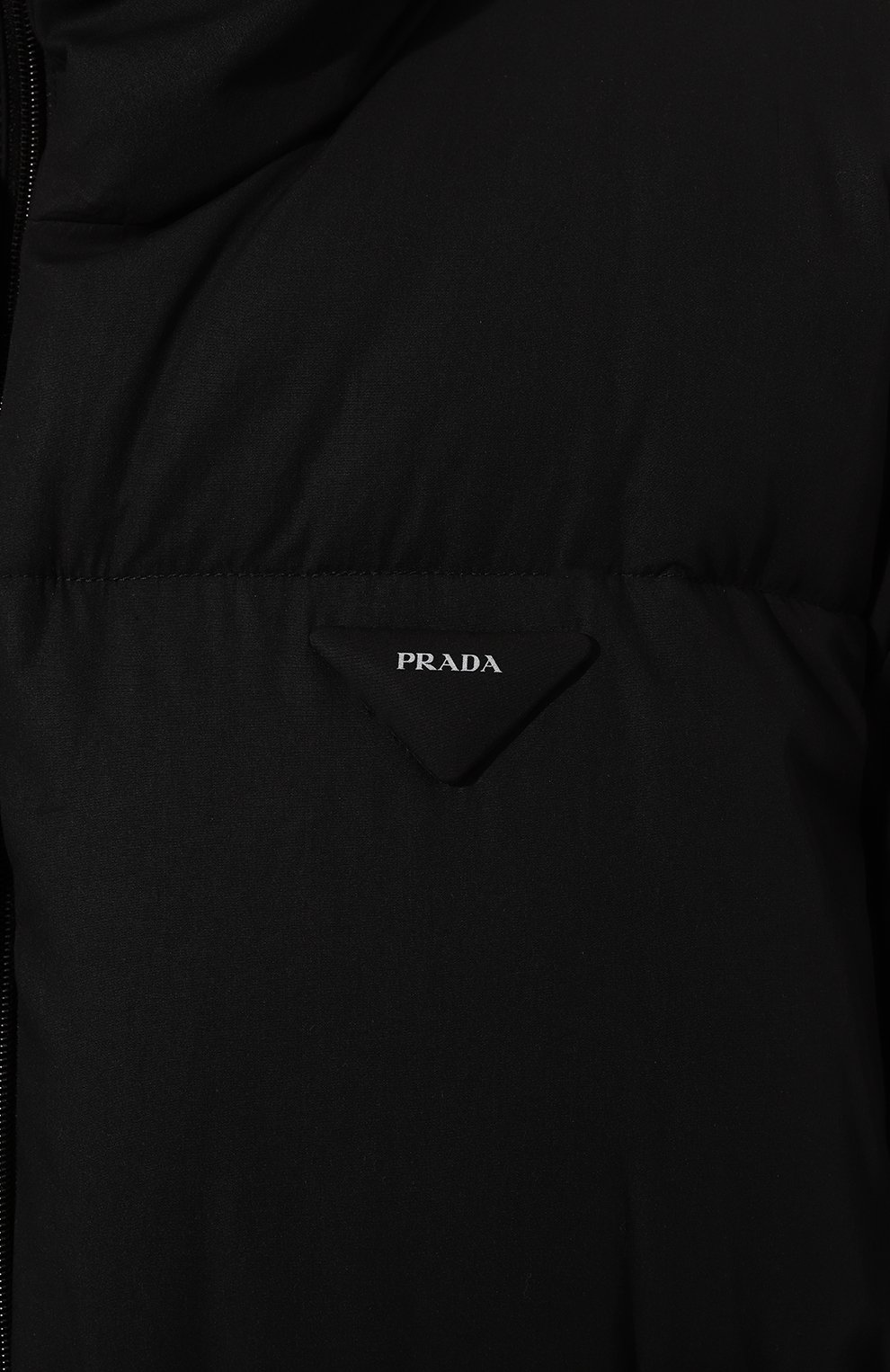 Хлопковый пуховик PRADA черного цвета по цене 250000 руб., арт. 291975-1ZB4-F0002-212, фото 5 Хлопковый пуховик PRADA, арт. 291975-1ZB4-F0002-212, фото 5