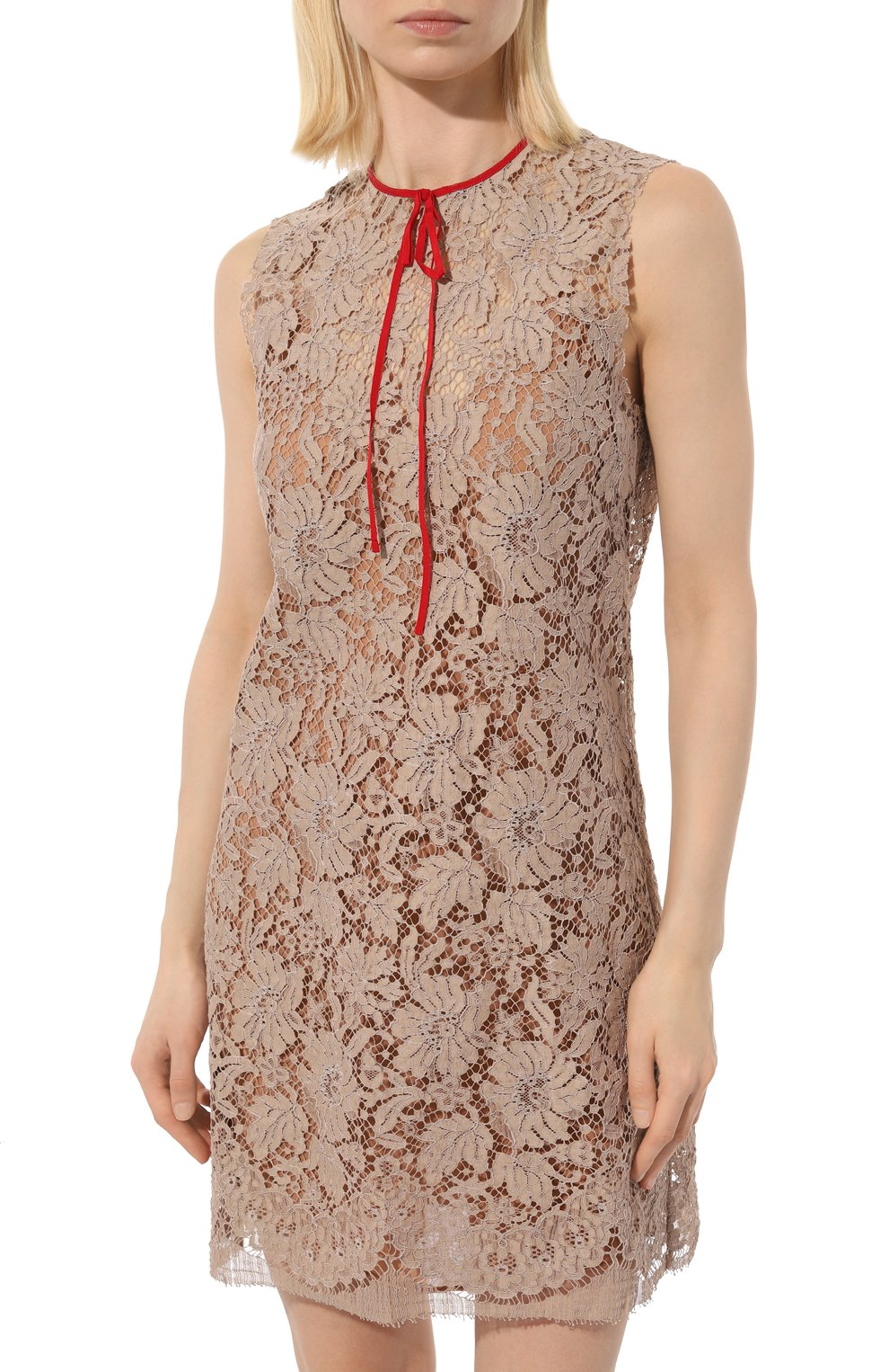 Шелковое платье GUCCI бежевого цвета по цене 244800 руб., арт. 663842 ZAHC3, фото 3 Шелковое платье GUCCI, арт. 663842 ZAHC3, фото 3