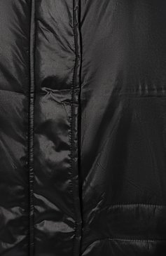 Женский пуховик 5PREVIEW черного цвета, арт. 5PWFA23035 | Фото 5 (Кросс-КТ: Куртка; Рукава: Длинные; Женское Кросс-КТ: Пуховик-куртка; Материал внешний: Синтетический материал; Материал сплава: Проставлено; Материал подклада: Синтетический материал; Длина (верхняя одежда): Длинные; Драгоценные камни: Проставлено; Стили: Кэжуэл)