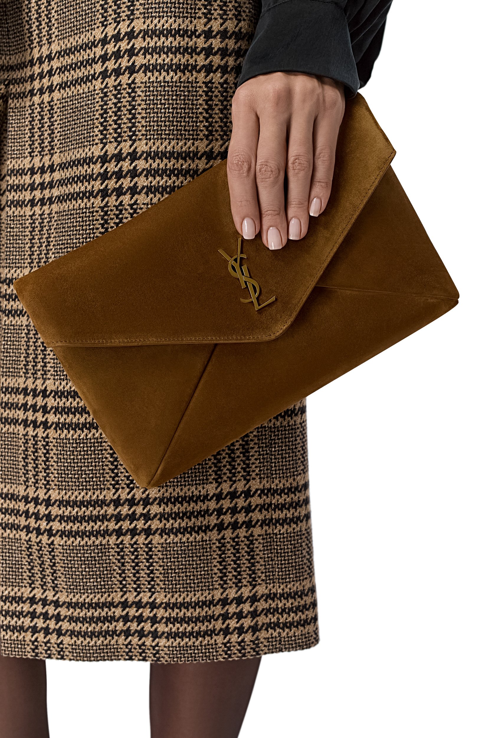 Клатч cassandre large SAINT LAURENT коричневого цвета по цене 169500 руб., арт. 769307/1U80W, фото 2 Клатч cassandre large SAINT LAURENT, арт. 769307/1U80W, фото 2