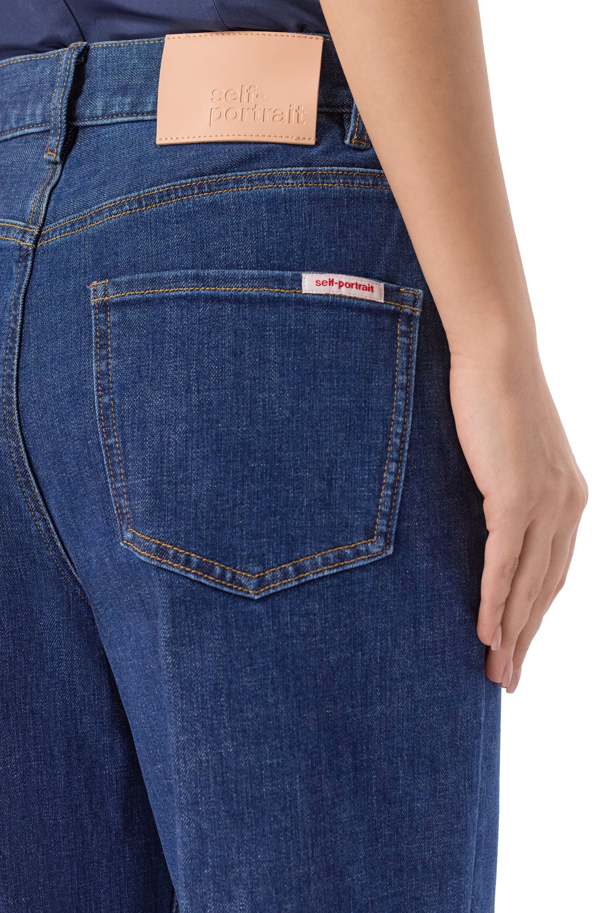 Джинсы SELF-PORTRAIT синего цвета по цене 42450 руб., арт. AW25-822P-BL, фото 5 Джинсы SELF-PORTRAIT, арт. AW25-822P-BL, фото 5