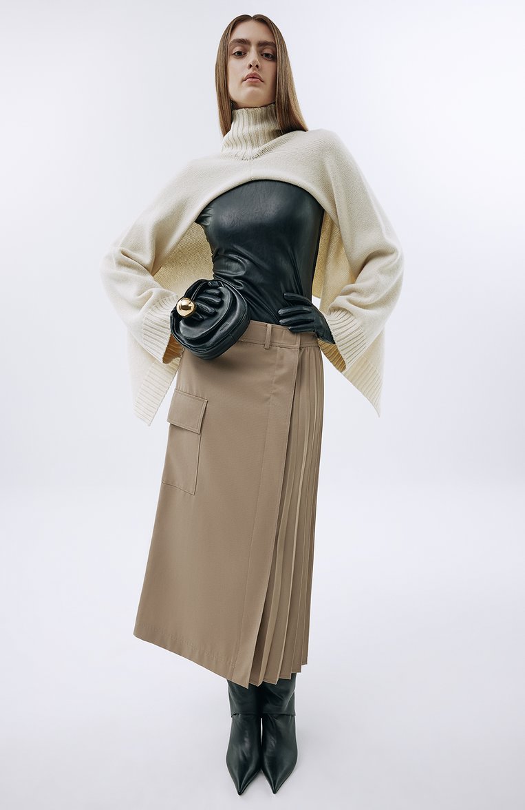 Женский шерстяной ша�рф-манишка JIL SANDER кремового цвета, арт. J02ZZ0105/J14513 | Фото 6 (Материал внешний: Шерсть; Нос: Не проставлено; Материал: Шерсть, Текстиль)