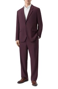 Темно-бордовый