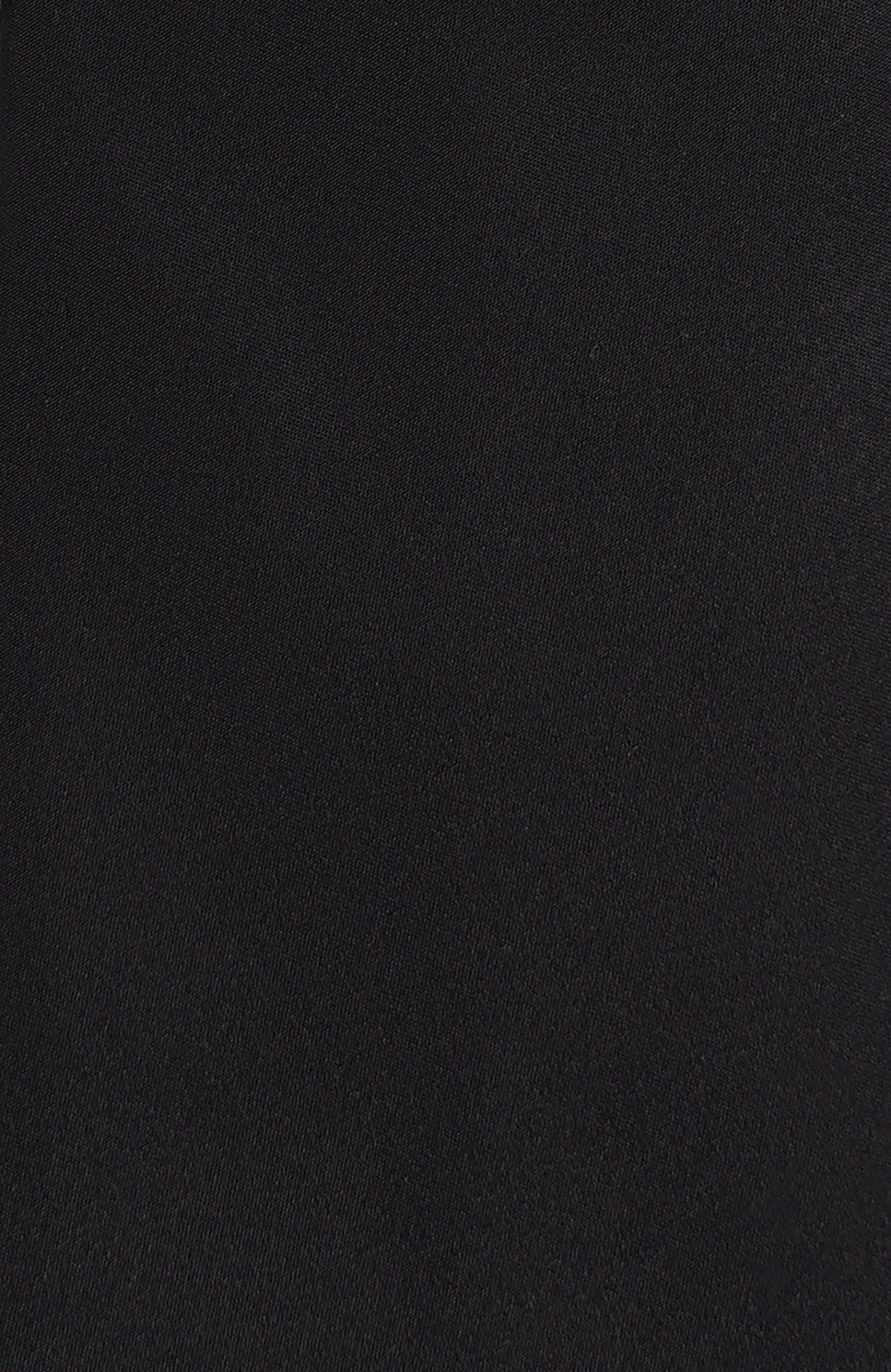 Шелковый галстук DOLCE & GABBANA черного цвета по цене 56500 руб., арт. FT049R/GDB4K, фото 4 Шелковый галстук DOLCE & GABBANA, арт. FT049R/GDB4K, фото 4