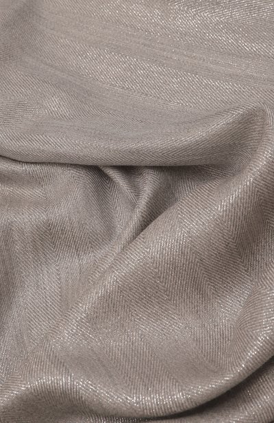 Палантин из шерсти и вискозы BRUNELLO CUCINELLI серого цвета по цене 72750 руб., арт. MSCDVSW08, фото 4 Палантин из шерсти и вискозы BRUNELLO CUCINELLI, арт. MSCDVSW08, фото 4