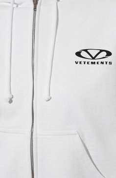 Женский хлопковая толстовка VETEMENTS белого цвета, арт. UA66HD820W | Фото 5 (Рукава: Длинные; Длина (для топов): Стандартные; Женское Кросс-КТ: Кардиган-одежда; Драгоценные камни: Проставлено; Материал сплава: Проставлено; Стили: Гранж)