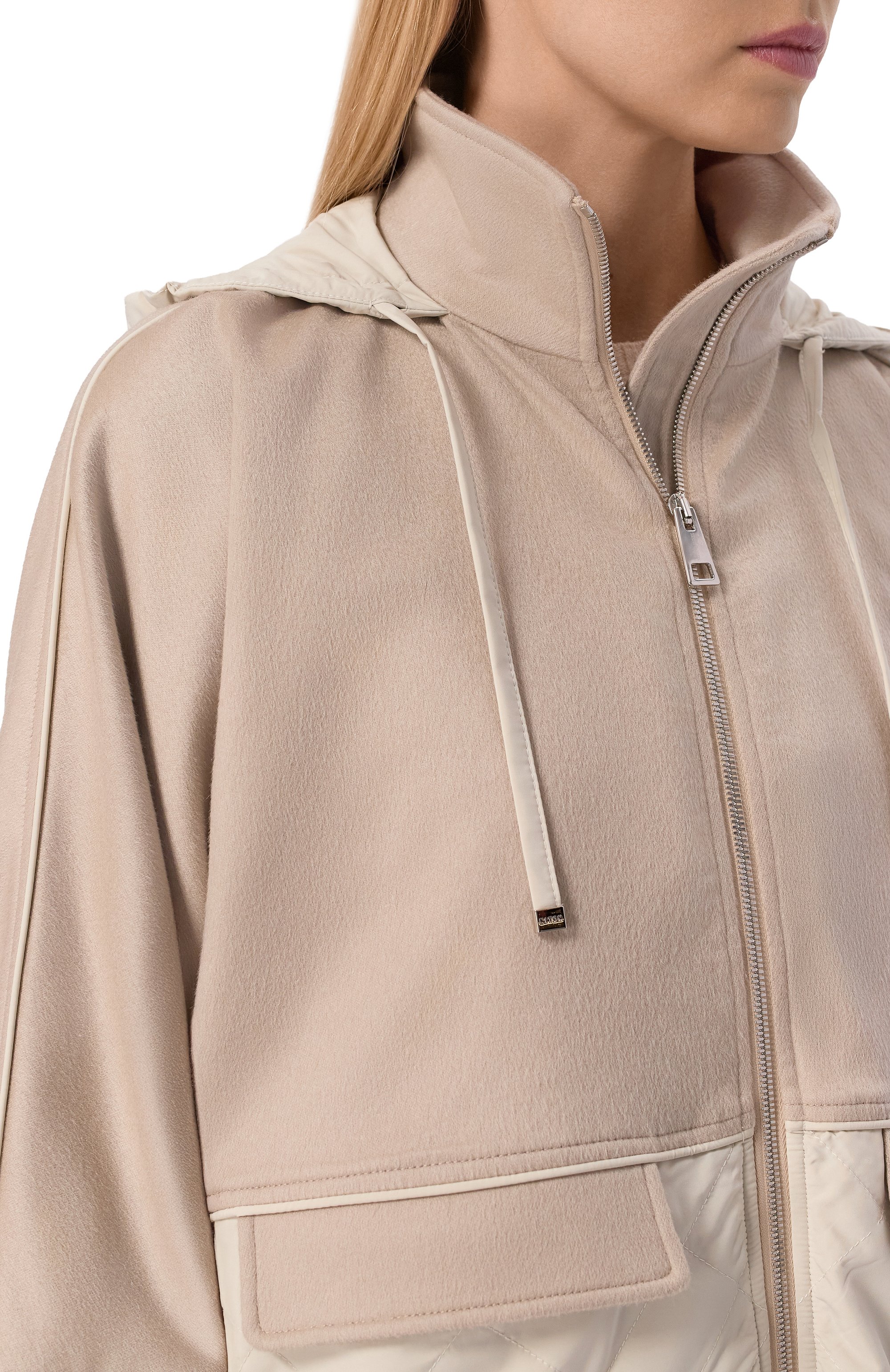 Комбинированная ветровка KITON бежевого цвета по цене 699500 руб., арт. D61623K03942, фото 5 Комбинированная ветровка KITON, арт. D61623K03942, фото 5