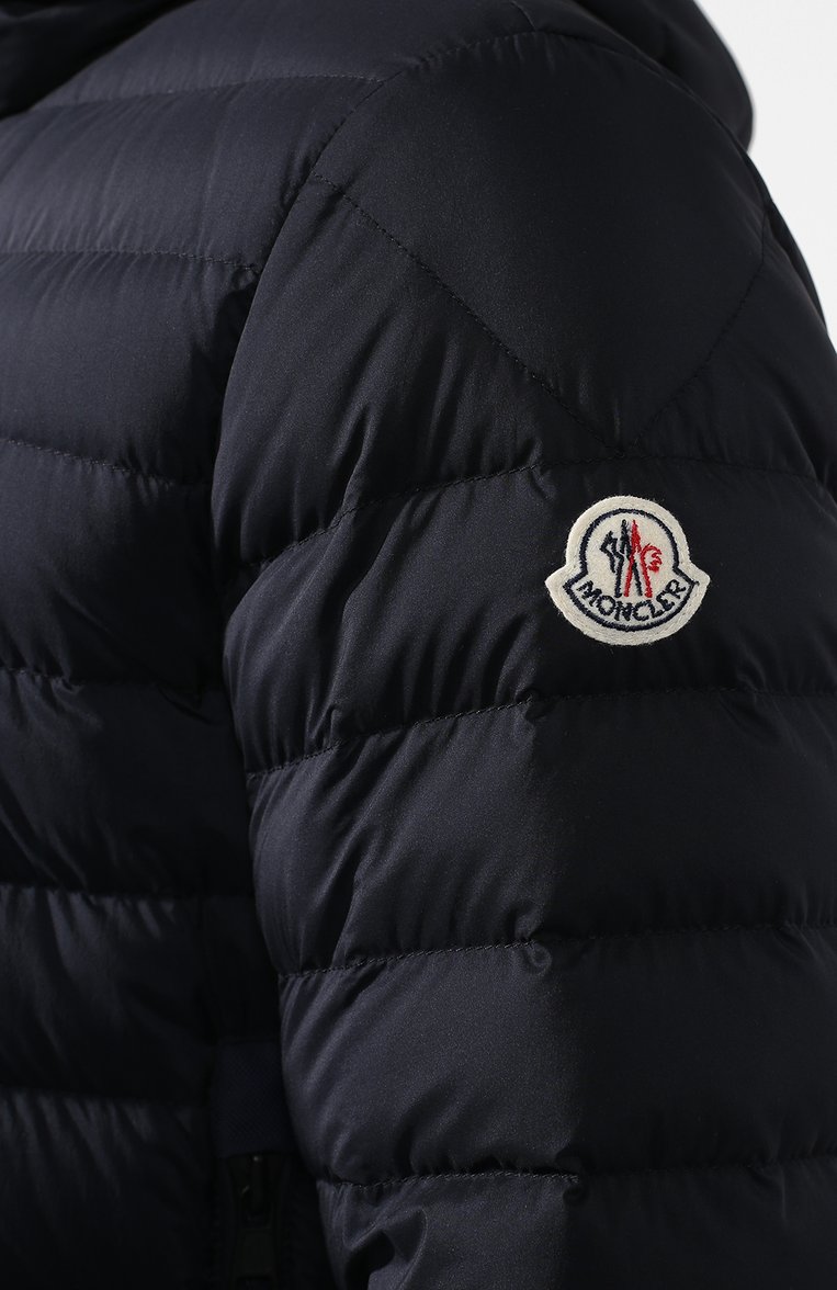 Мужская пуховая куртка dreux MONCLER темно-синего цвета, арт. E1-091-40376-99-53333 | Фото 5 (Материал утеплителя: Пух и перо; Материал подклада: Синтетический материал; Материал внешний: Синтетический материал; Статус проверки: Проверена категория; Мужское Кросс-КТ: Куртка-пуховая, Верхняя одежда; Рукава: Длинные; Длина (верхняя одежда): Короткие; Кросс-КТ: Пуховик, Куртка; Материал сплава: Проставлено; Материал внутренний: Не назначено; Драгоценные камни: Проставлено; Стили: Кэжуэл)