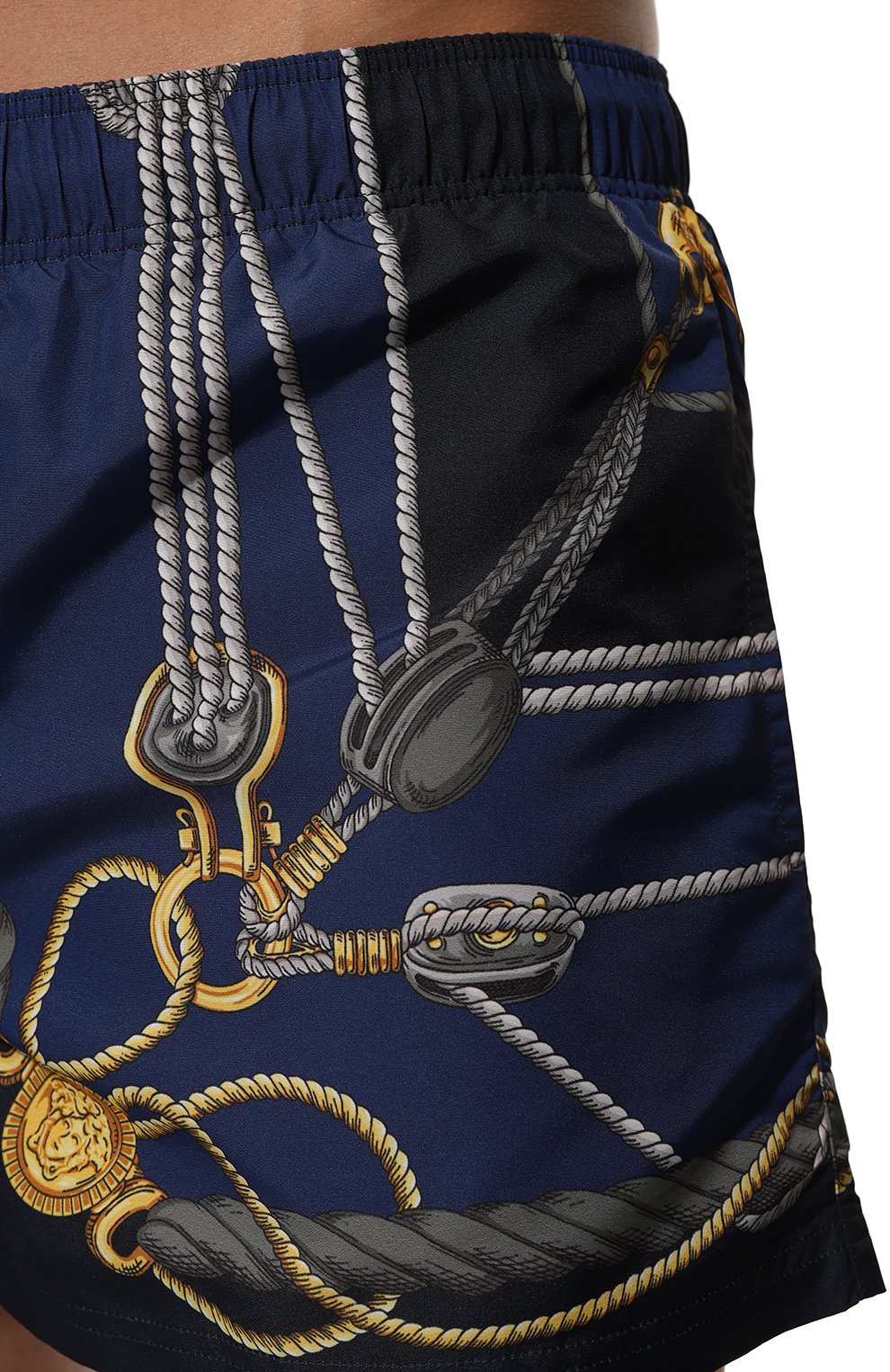 Плавки-шорты VERSACE темно-синего цвета по цене 58850 руб., арт. 1002516/1A09913, фото 4 Плавки-шорты VERSACE, арт. 1002516/1A09913, фото 4