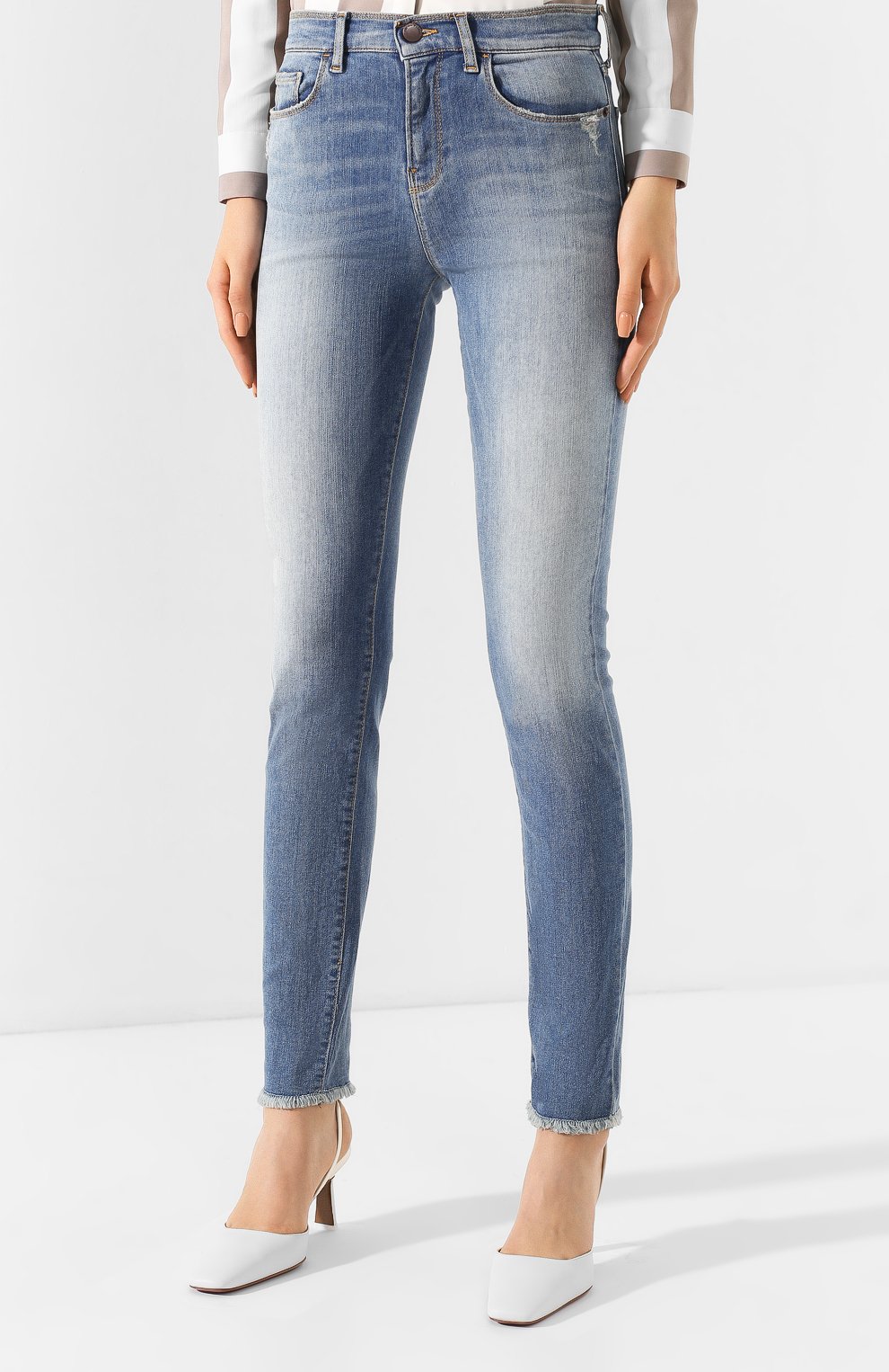 Джинсы EMPORIO ARMANI синего цвета по цене 27750 руб., арт. 3H2J20/2D3RZ, фото 3 Джинсы EMPORIO ARMANI, арт. 3H2J20/2D3RZ, фото 3