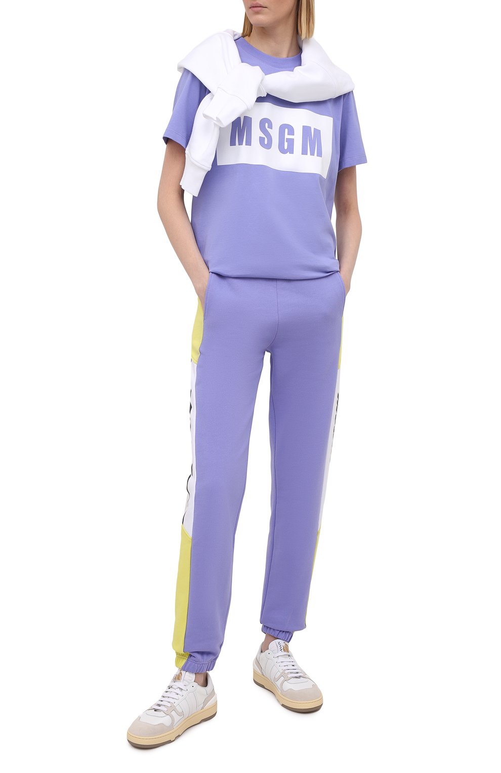 Хлопковая футболка MSGM сиреневого цвета по цене 11750 руб., арт. 3041MDM95 217298, фото 2 Хлопковая футболка MSGM, арт. 3041MDM95 217298, фото 2
