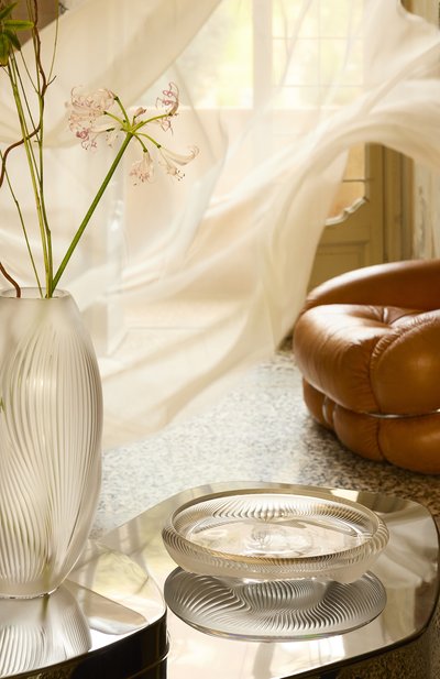 Блюдо alize LALIQUE прозрачного цвета по цене 384000 руб., арт. 10856900, фото 4 Блюдо alize LALIQUE, арт. 10856900, фото 4