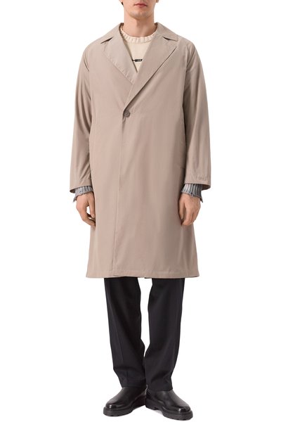 Плащ HEVO бежевого цвета по цене 79150 руб., арт. SURB0 S 130/H725, фото 3 Плащ HEVO, арт. SURB0 S 130/H725, фото 3