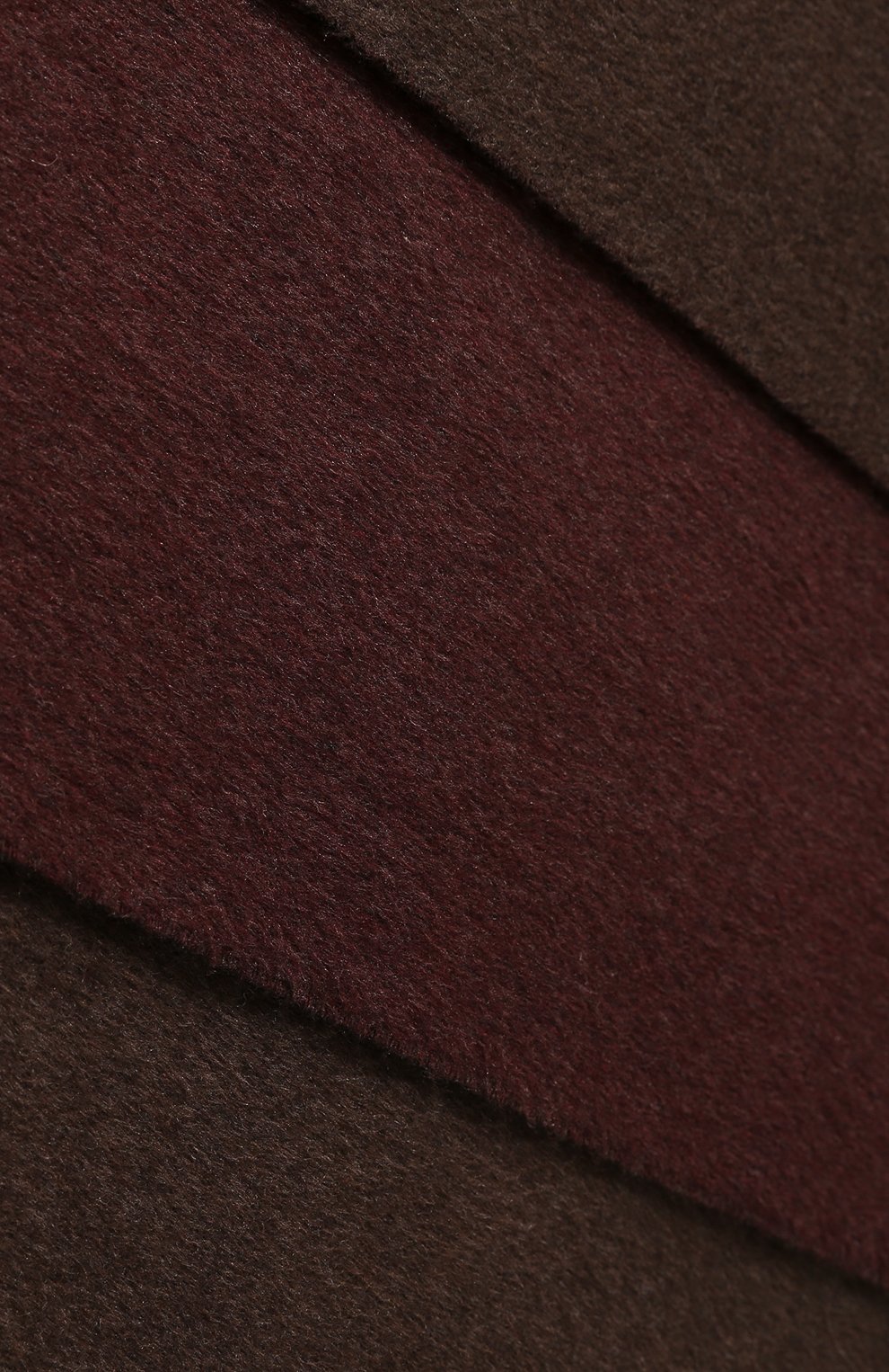 Шелковый плед BRUNELLO CUCINELLI бордового цвета по цене 99500 руб., арт. MPAG90133, фото 2 Шелковый плед BRUNELLO CUCINELLI, арт. MPAG90133, фото 2