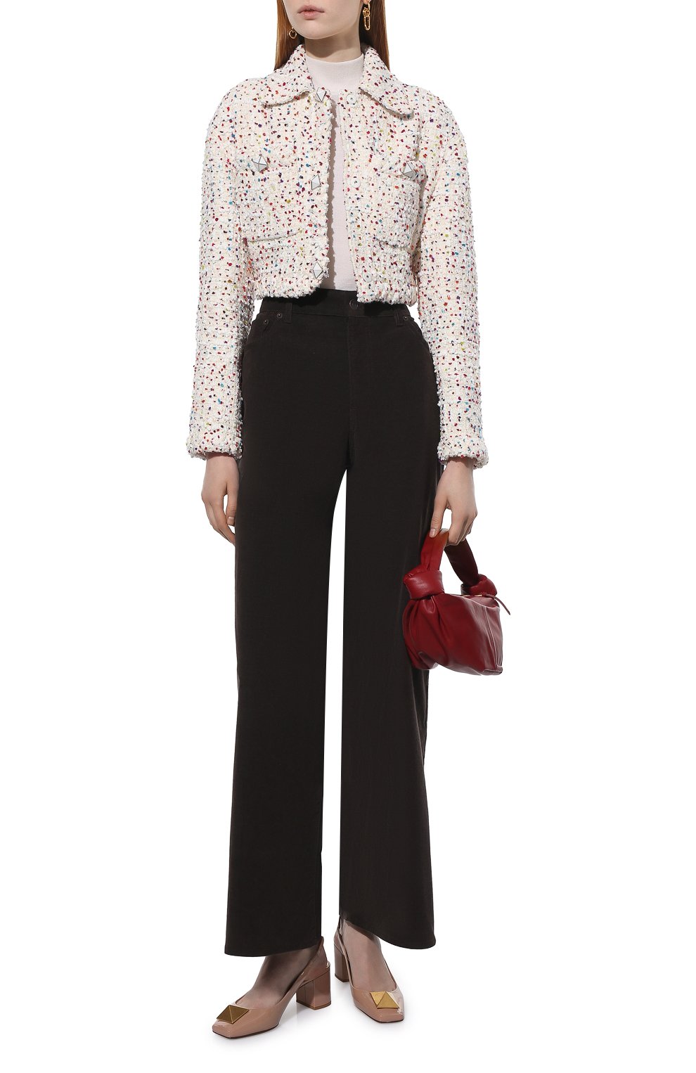 Кожаные туфли maxi stud VALENTINO бежевого цвета по цене 69600 руб., арт. XW2S0DQ2/LAF, фото 2 Кожаные туфли maxi stud VALENTINO, арт. XW2S0DQ2/LAF, фото 2