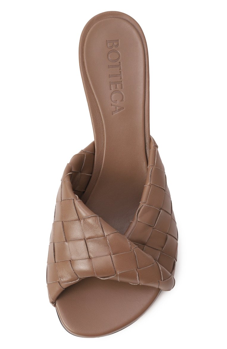 Женские кожаные мюли blink BOTTEGA VENETA светло-коричневого цвета, арт. 796464/V2ED0 | Фото 6 (Подошва: Плоская; Каблук высота: Средний; Материал внешний: Натуральная кожа; Материал сплава: Проставлено; Драгоценные камни: Проставлено; Материал внутренний: Натуральная кожа; Каблук тип: Шпилька)