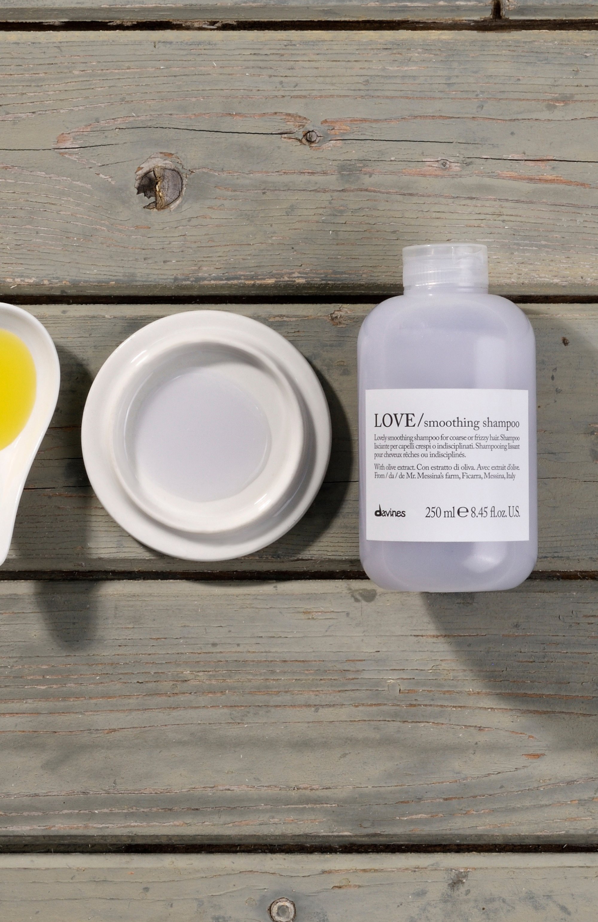 Шампунь для разглаживания завитка love smoothing (250ml) DAVINES бесцветного цвета по цене 3740 руб., арт. 75586, фото 3 Шампунь для разглаживания завитка love smoothing (250ml) DAVINES, арт. 75586, фото 3