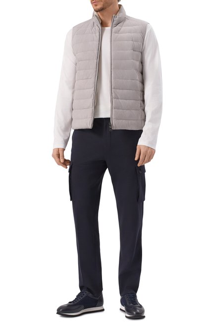 Мужские брюки-карго из шерсти и хлопка CORNELIANI темно-синего цвета, арт. 254L14-2518800 | Фото 2 (Материал внешний: Хлопок, Шерсть; Драгоценные камни: Проставлено; Материал сплава: Проставлено; Длина (брюки, джинсы): Стандартные)