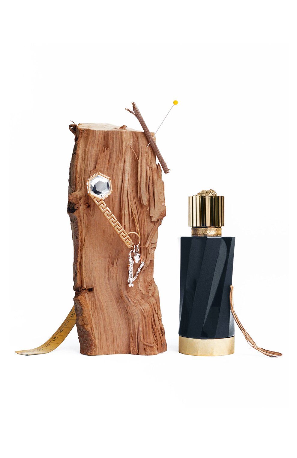 Парфюмерная вода santal boise (100ml) VERSACE ATELIER бесцветного цвета по цене 36100 руб., арт. 8011003848195, фото 2 Парфюмерная вода santal boise (100ml) VERSACE ATELIER, арт. 8011003848195, фото 2
