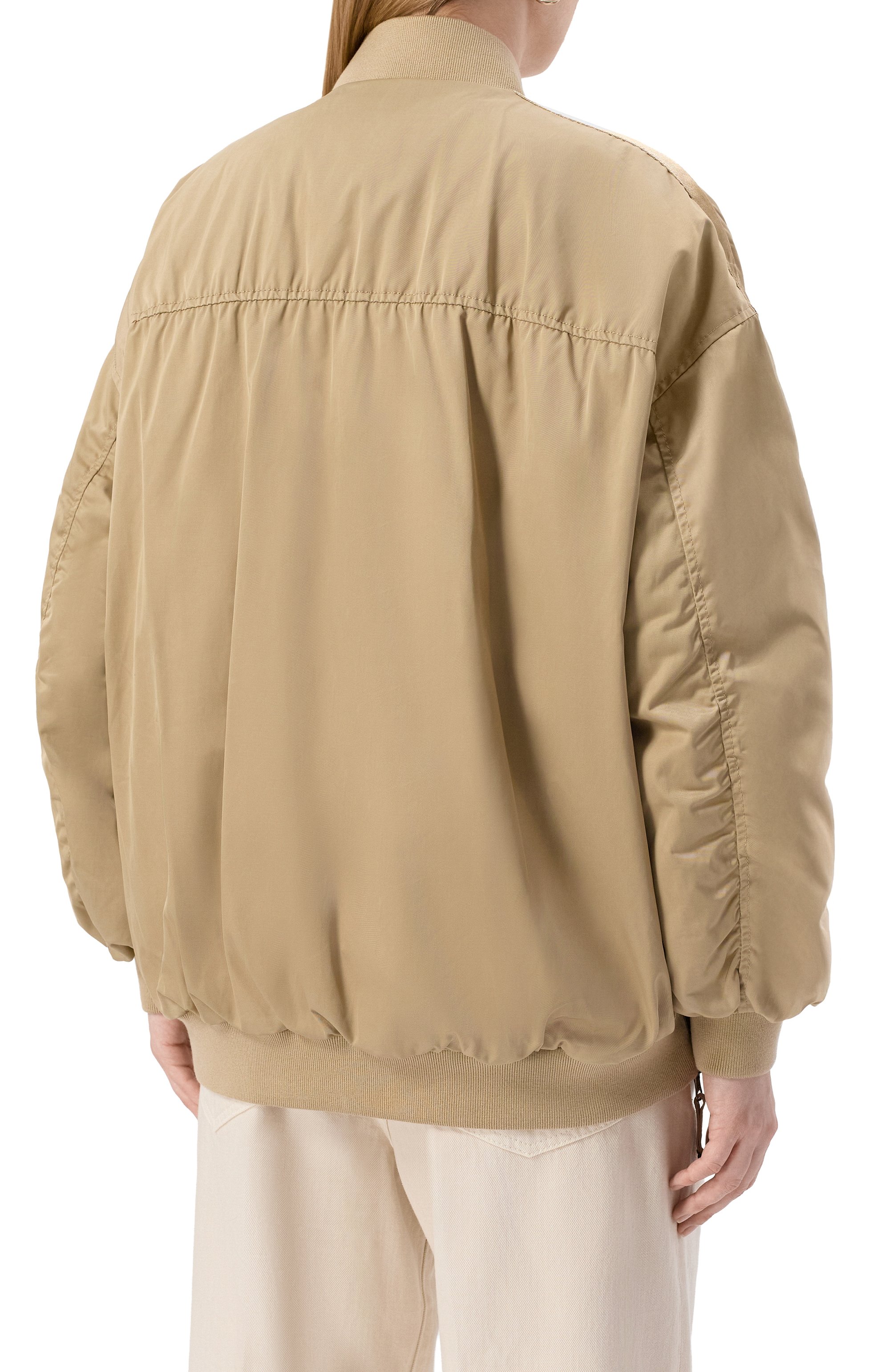 Двусторонний пуховый бомбер PARAJUMPERS бежевого цвета по цене 88000 руб., арт. 25WMPWJKIN32, фото 4 Двусторонний пуховый бомбер PARAJUMPERS, арт. 25WMPWJKIN32, фото 4