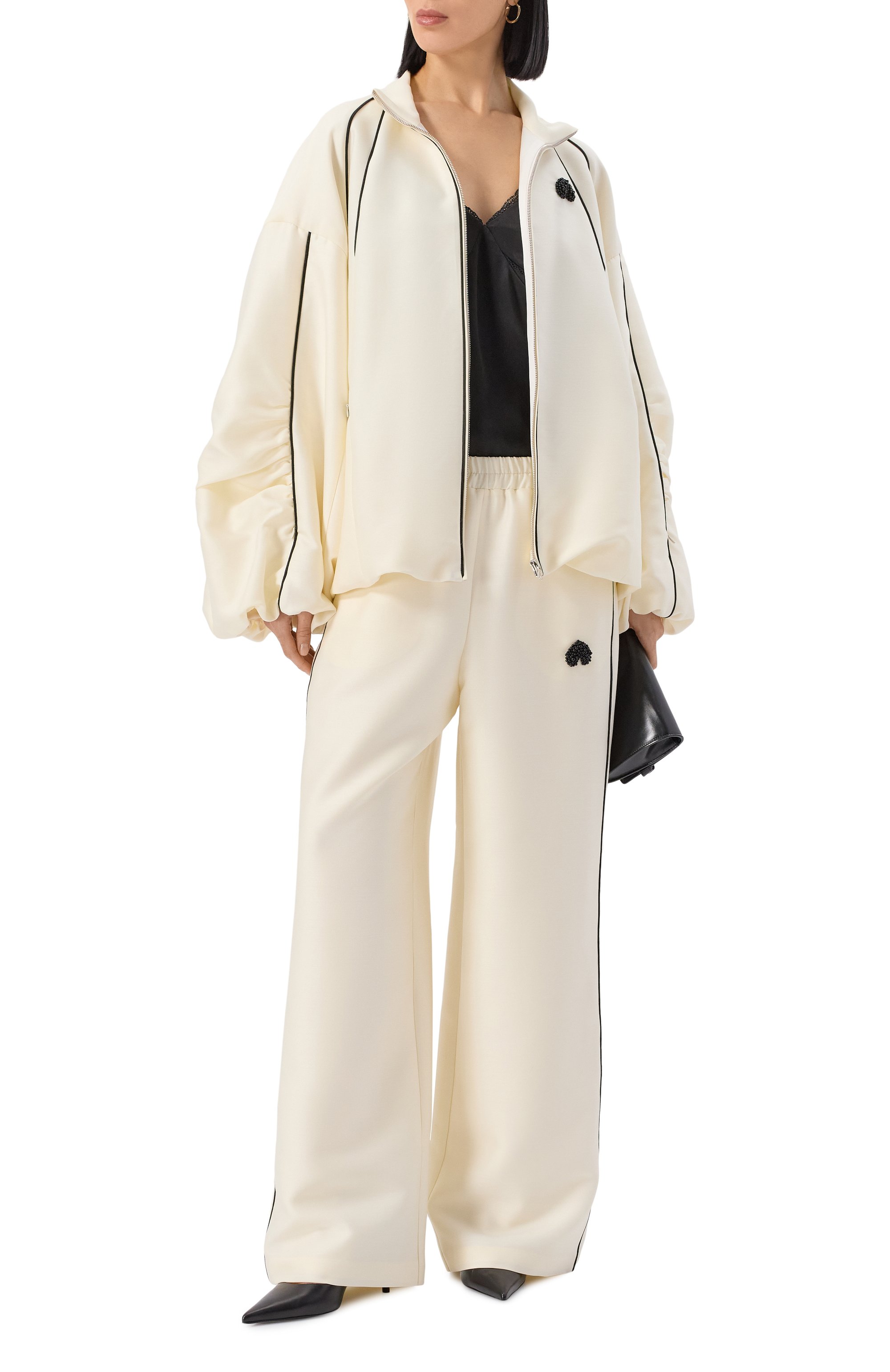 Бомбер из шерсти и шелка AKHMADULLINA кремового цвета по цене 199900 руб., арт. 1226.2K800/W003, фото 2 Бомбер из шерсти и шелка AKHMADULLINA, арт. 1226.2K800/W003, фото 2