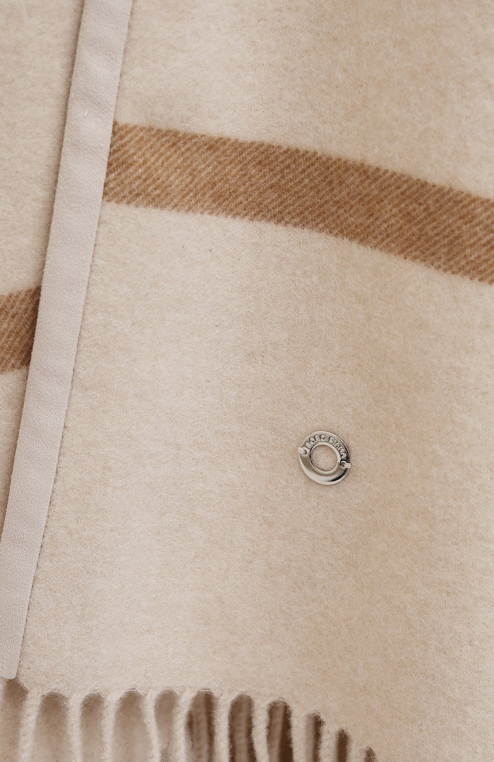 Кашемировая накидка LORO PIANA светло-бежевого цвета по цене 379000 руб., арт. FAG3855, фото 5 Кашемировая накидка LORO PIANA, арт. FAG3855, фото 5