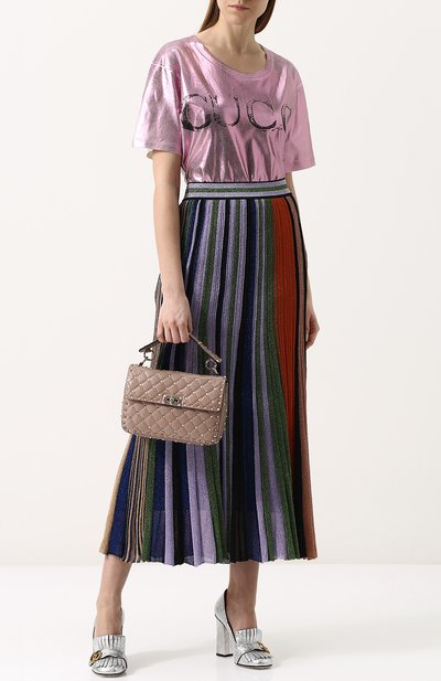 Хлопковая футболка с металлизированной отделкой и логотипом бренда GUCCI розового цвета по цене 61600 руб., арт. 492347/X9N04, фото 2 Хлопковая футболка с металлизированной отделкой и логотипом бренда GUCCI, арт. 492347/X9N04, фото 2