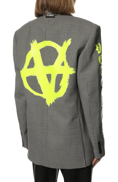 Шерстяной жакет VETEMENTS серого цвета по цене 284500 руб., арт. UE52JA400G 1208/W, фото 4 Шерстяной жакет VETEMENTS, арт. UE52JA400G 1208/W, фото 4