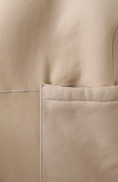 Женская двусторонняя дубленка из овчины KITON кремового цвета, арт. D58671K0546F02 | Фото 7 (Длина (верхняя одежда): Длинные; Рукава: Длинные; Материал внешний: Натуральный мех; Кросс-КТ: Курт�ка; Стили: Кэжуэл)