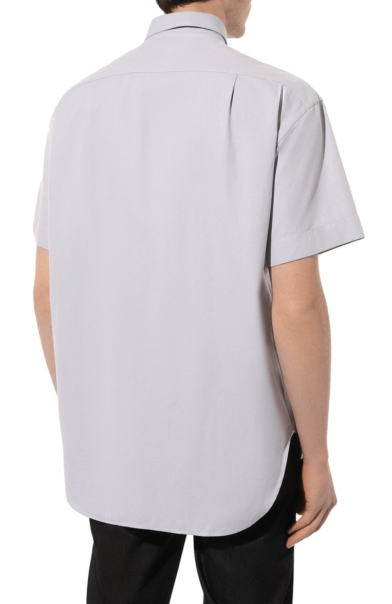 Мужская хлопковая рубашка GIORGIO ARMANI светло-серого цвета, арт. 4SGCC099/T04S6 | Фото 4 (Материал внешний: Хлопок; Длина (для топов): Стандартные; Рукава: Короткие; Воротник: Кент; Рубашки М: Regular Fit; Принт: Однотонные; Случай: Повседневный; Стили: Кэжуэл; Автоматизация ТО: Проставлено; Автоматизация состава: Проставлено; Детали: Без декора)
