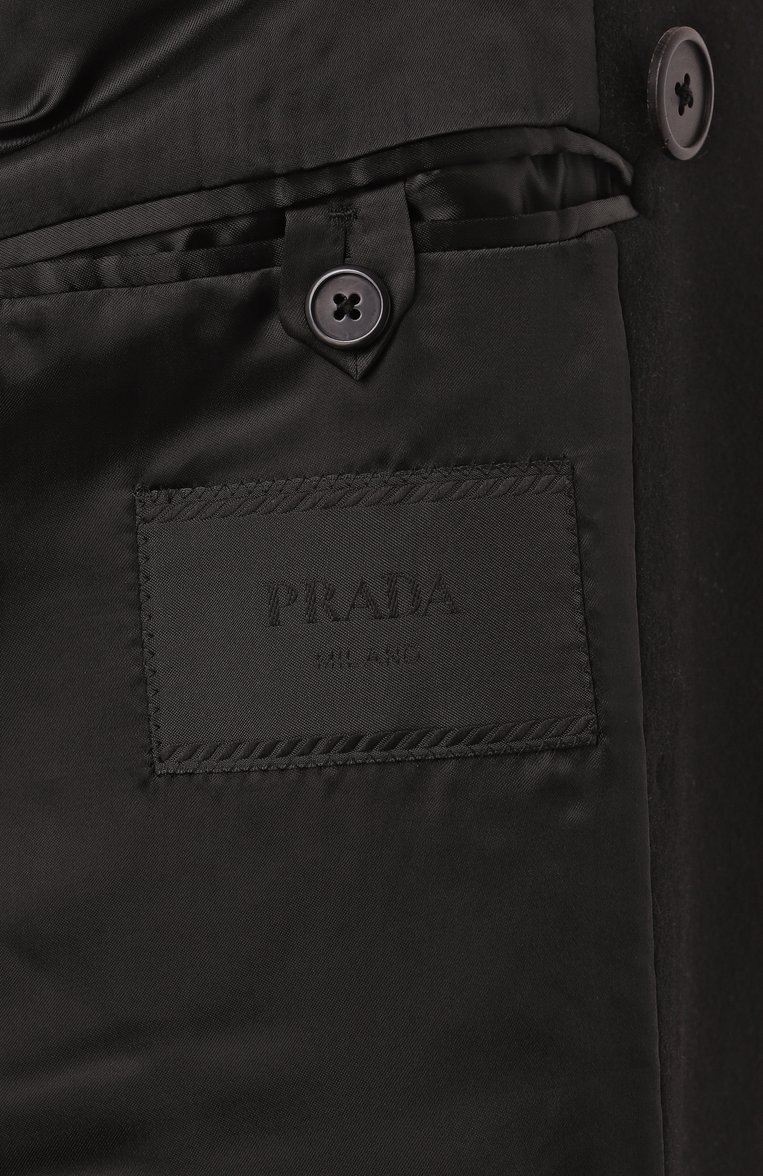 Мужской кашемировое пальто PRADA черного цвета, арт. UC421S-1UWK-F0002-192 | Фото 7 (Длина (верхняя одежда): До колена; Материал внешний: Кашемир, Шерсть; Мужское Кросс-КТ: пальто-верхняя одежда; Рукава: Длинные; 1-2-бортные: Двубортные; Стили: Классический)