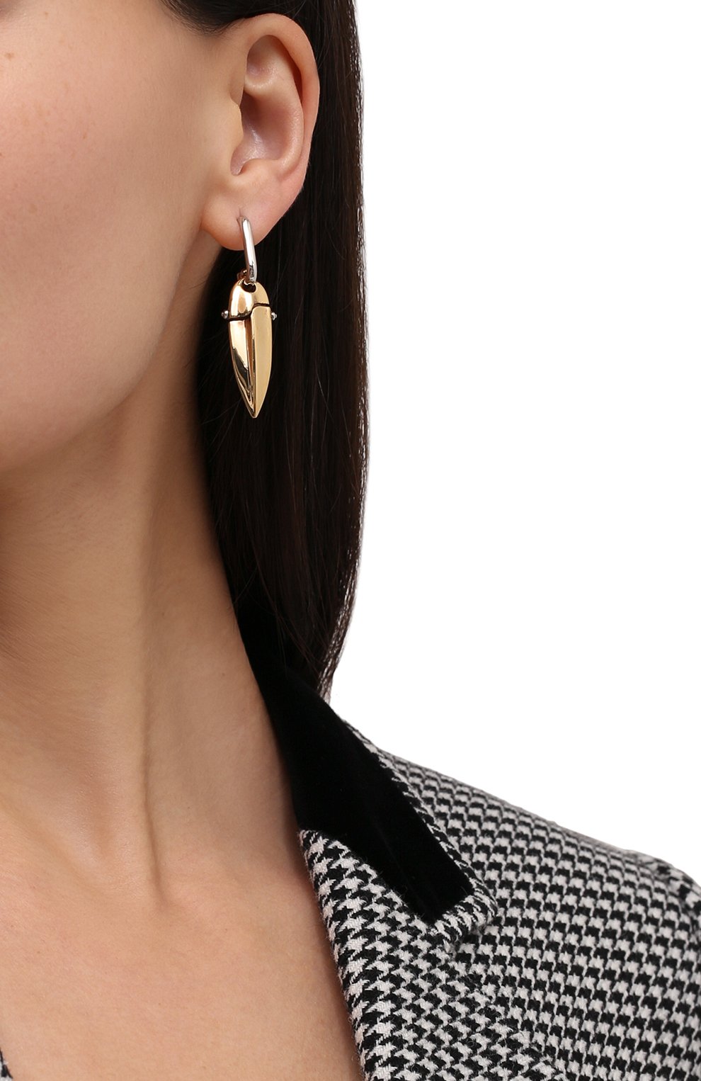 Серьги CHLOÉ золотого цвета по цене 44350 руб., арт. CHC21AFE96CB7, фото 2 Серьги CHLOÉ, арт. CHC21AFE96CB7, фото 2