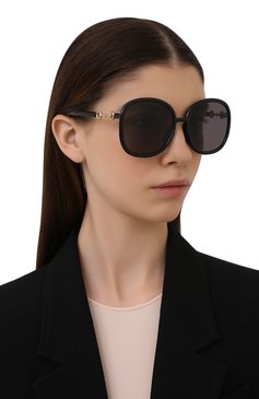 Женские солнцезащитные очки GUCCI черного цвета, арт. GG0892SA 001 | Фото 2 (Тип очков: С/з; Региональные ограничения белый список (Axapta Mercury): RU, Не проставлено; Материал: Пластик; Нос: Не проставлено; Очки форма: Бабочка, Прямоугольные; Оптика Гендер: оптика-женское)