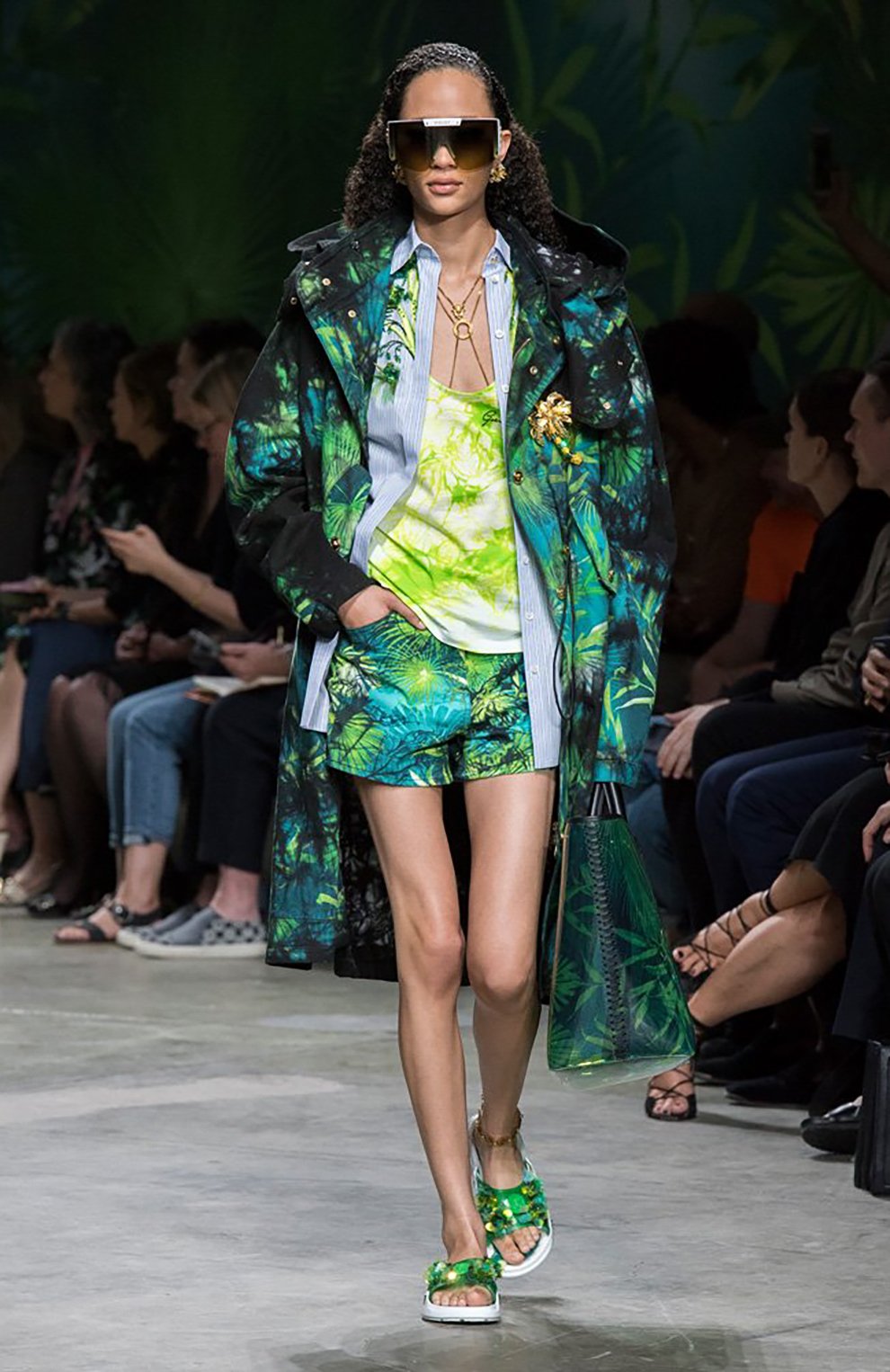 Джинсовые шорты VERSACE, арт. A86625/A234709, фото 6